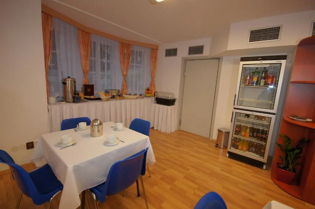 פראג Hotel Garni Rambousek