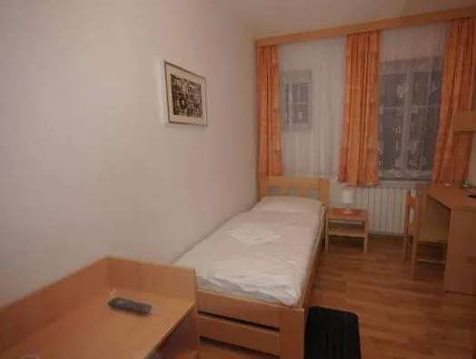 Hotel Garni Rambousek Praga 3*,