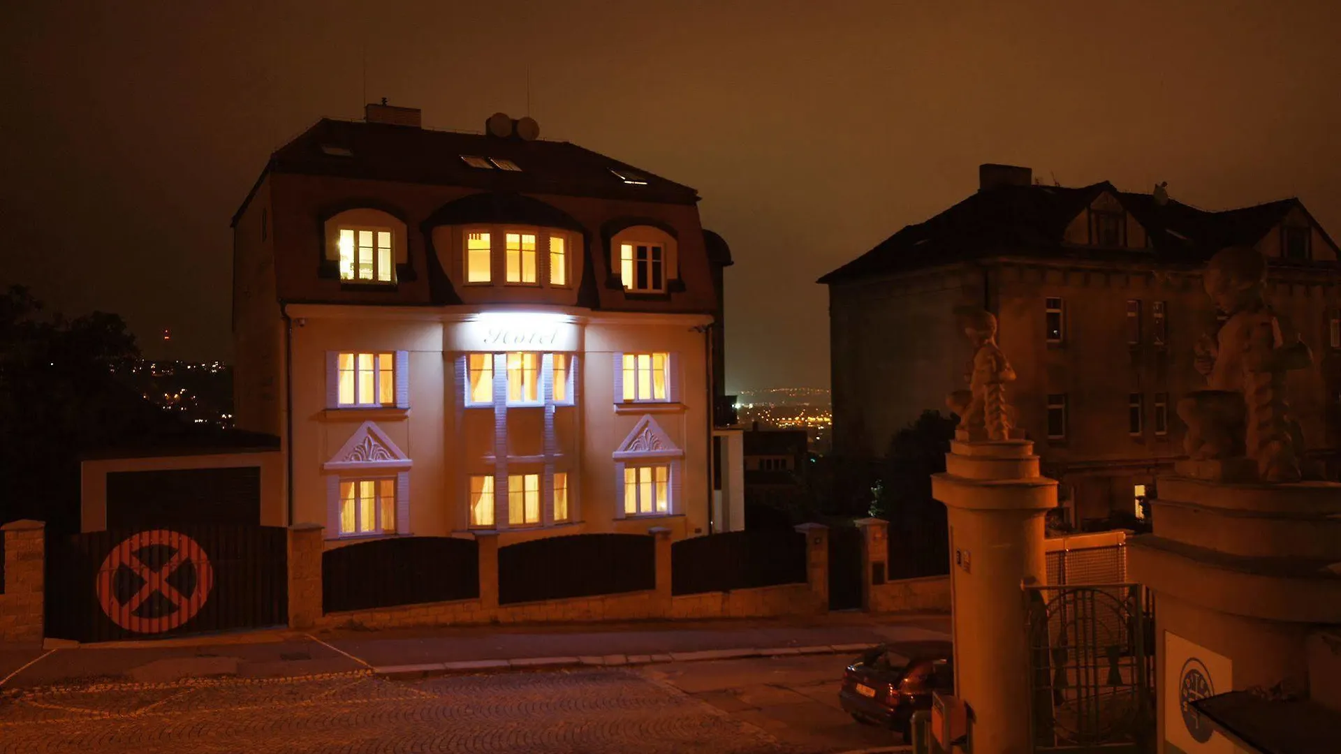 Hotel Garni Rambousek Praga